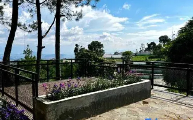 Tebing View Glamping, Azana Hotels Collection