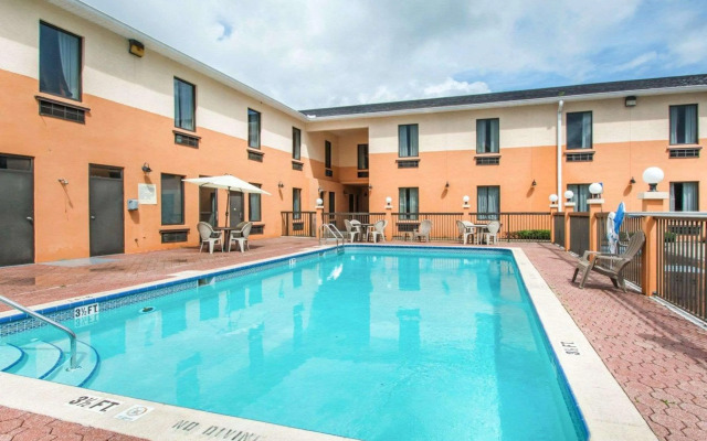 Rodeway Inn