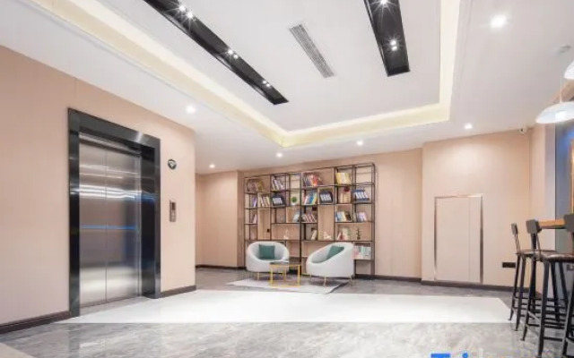 Vyluk Hotel(Suzhou Xiangcheng Avenue & Global Harbor）