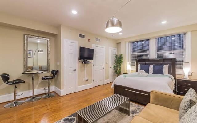 1955 Rittenhouse - Studio