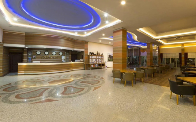 Kahya Hotel