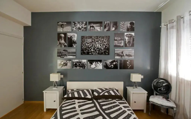The Photos Room