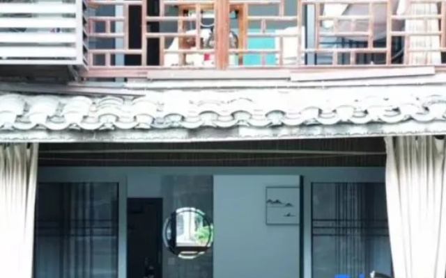 Jinshui Loutai River View Inn