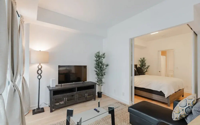 Premier Financial District Suites