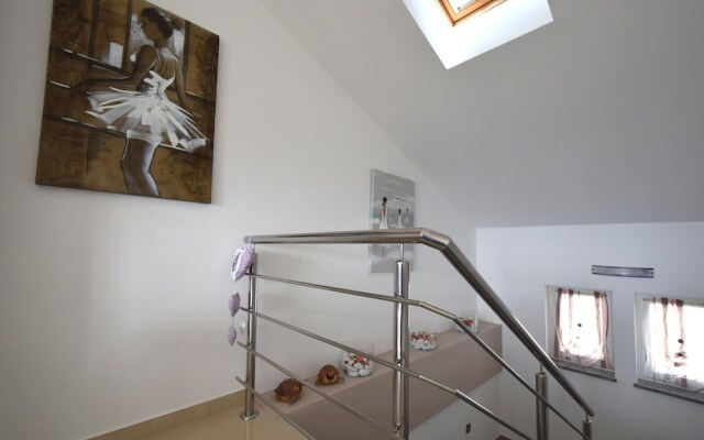 Apartment Roberto with Sea View