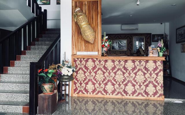 Dongsay Hotel Thakhek