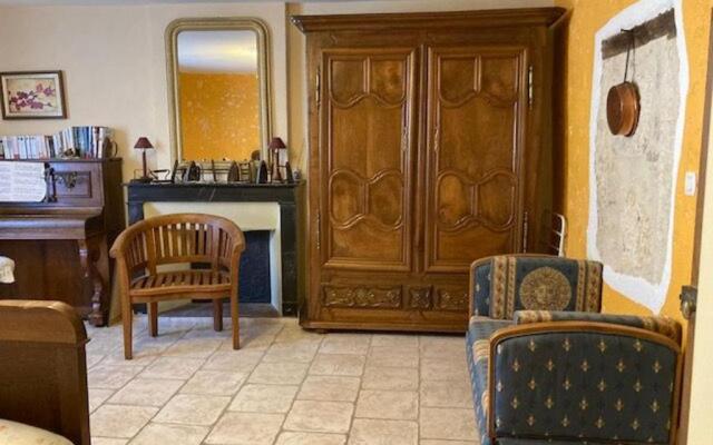 Gîte Buxières-sous-les-Côtes, 6 pièces, 10 personnes - FR-1-585-7