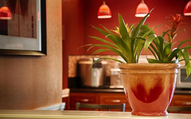 Best Western Plus Ontario Airport & Convention Center