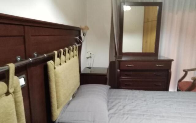"lovely six Bedroom Villa in Coral Bay ."
