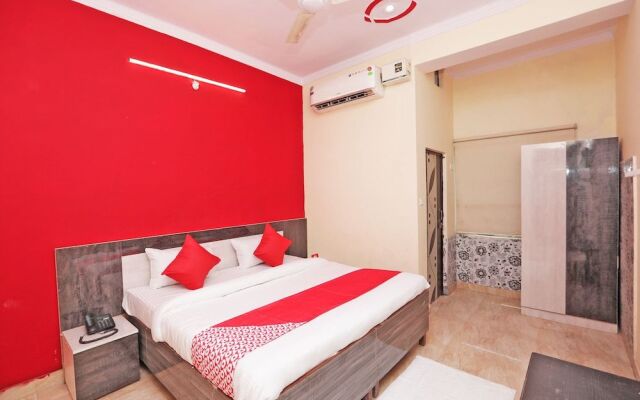 OYO 37246 New Hotel Swastik