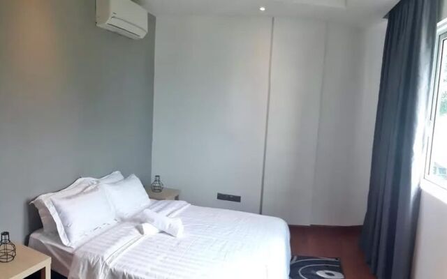The N Suites Cozy and Spacious