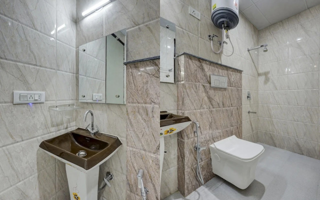 Wandr Sagitta - Sector 51, Near Artemis Hospital