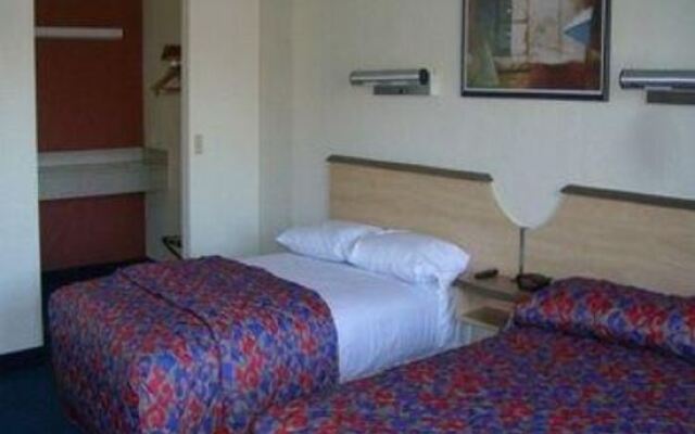 San Jose Airport Inn