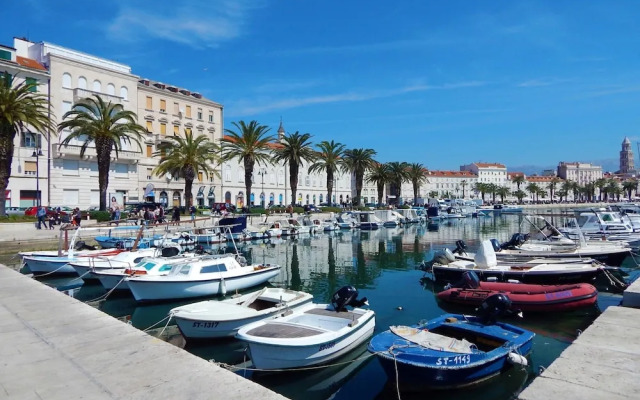 Impeccable 1-bed Apartment in Center of Split