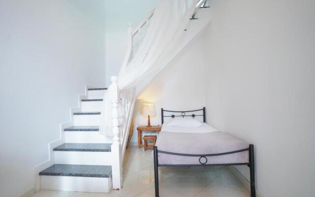 Fira Central Apartment with View