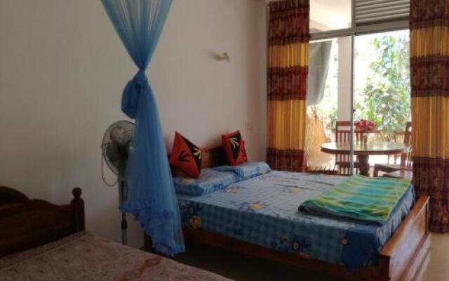 White Rose Guest Inn