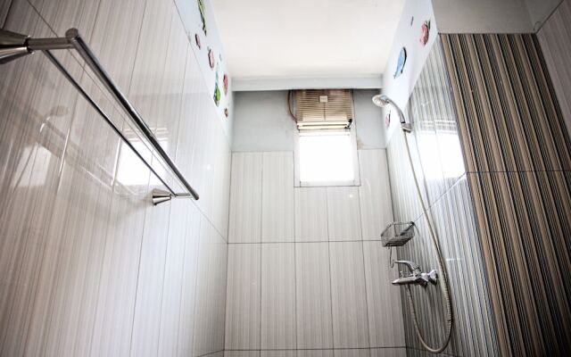 Classic Brawijaya Apartment with Pool View