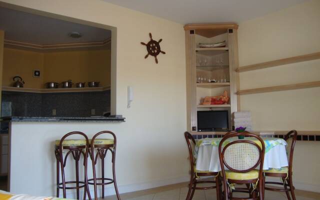Golfinhos Apart Hotel