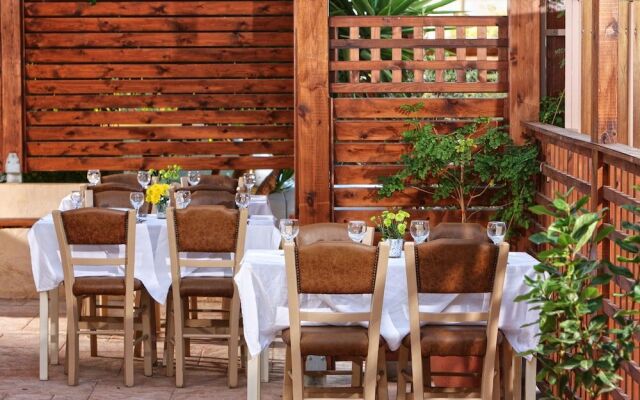 Cosman Hotel Apartments