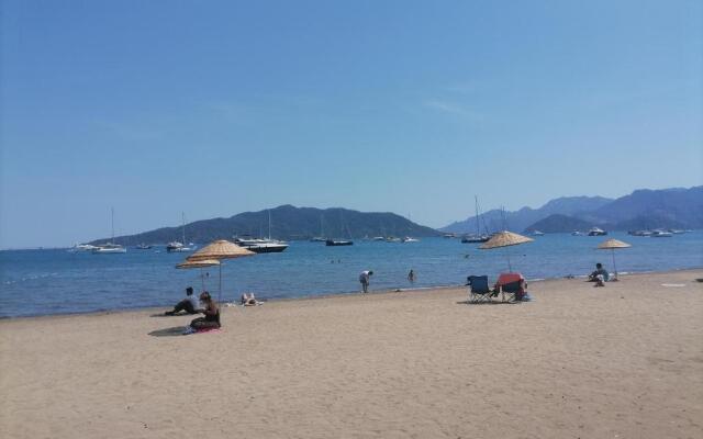 Sea view flat in Marmaris center,1 minut to beach