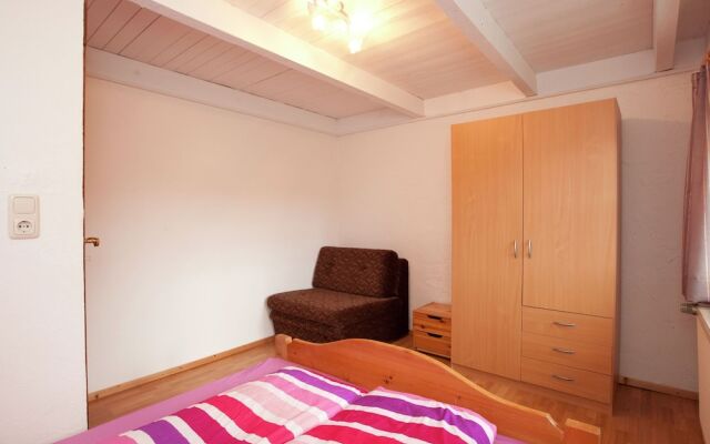 Charming Apartment in Weißenhof Near the Forest