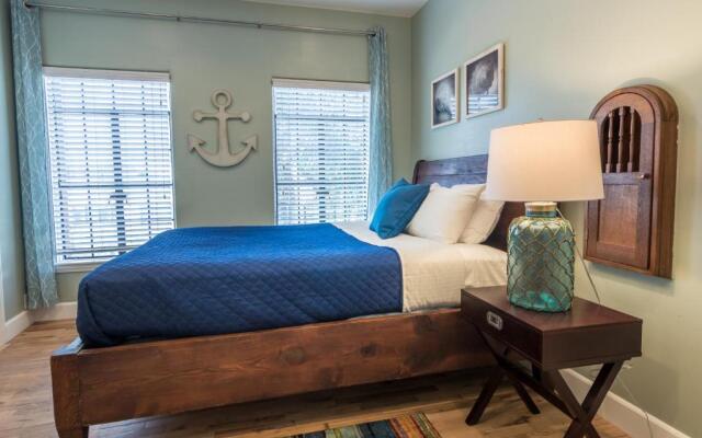 The Historic Broadlind Hotel at Long Beach Convention Center