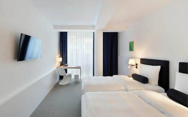 Bayer 89 Vi Vadi Hotel