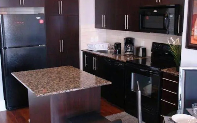 Square One Comfort Suite By Elite Suites