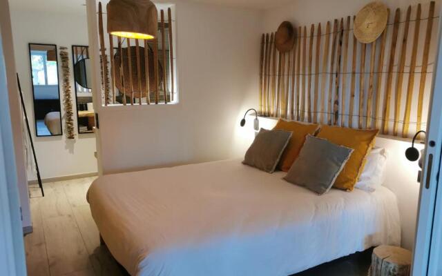 Casa Louise Suites and Spas