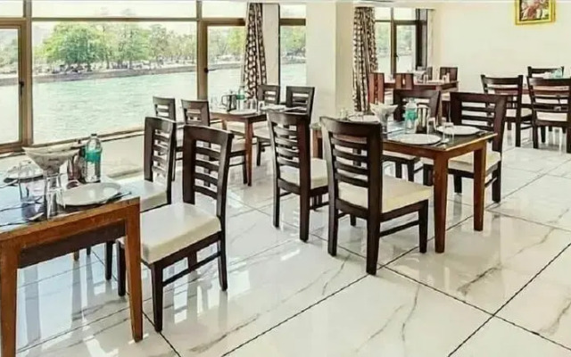 Anand Niketan By Bonjour - On The Ganges