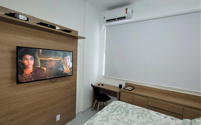Quarto E Sala Novo E Silencioso