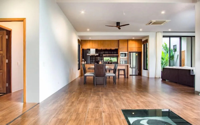 Modern Zen Pool Villa by Rents In Phuket