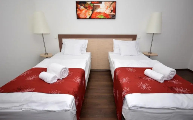 Hotel Opal
