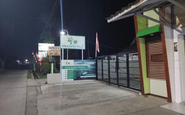 Arka Family Villa by ZUZU