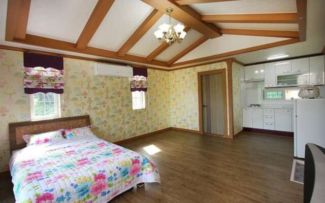 Taean Aloenara Pension