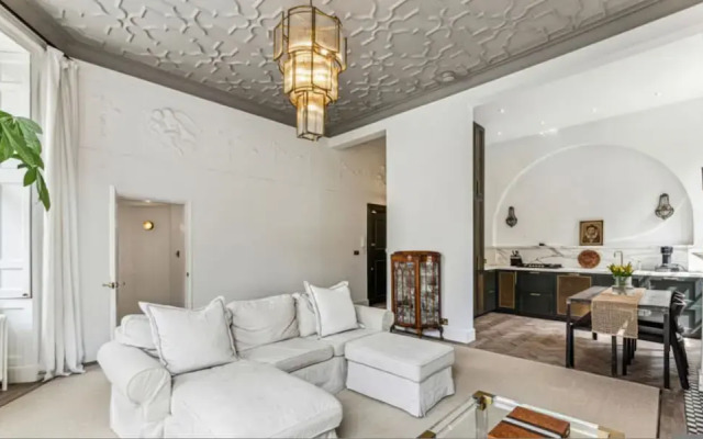 Harley Street Elegance With Private Garden