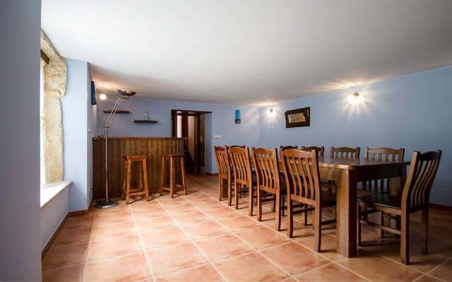 104490 -  House in Cee