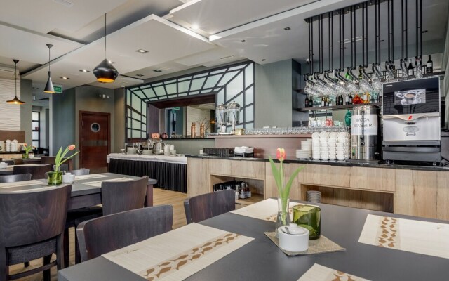 Atrium Studio Sarbinowo by Renters