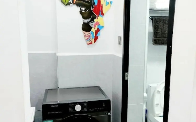 Luxurious Nairobi Condo With Rooftop Pool & Gym