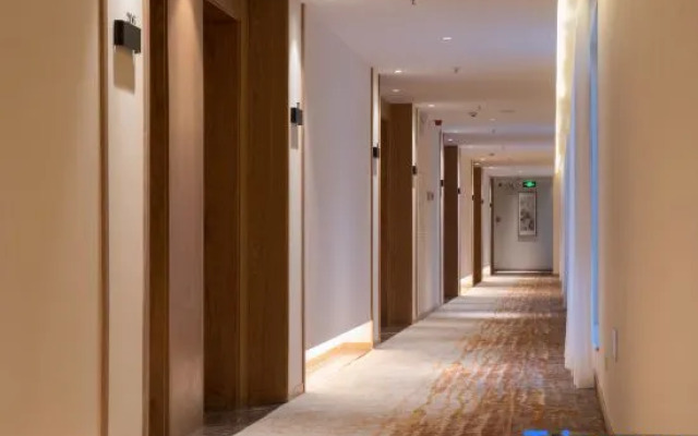 QIANNA LINQI HOTEL (Jiaozuo Jianshe Road Railway Station Branch)