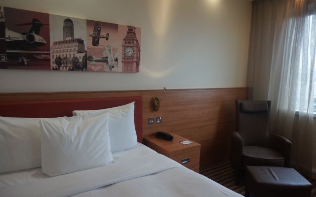 Hampton by Hilton London Luton Airport