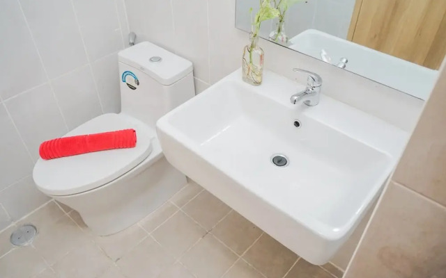 Homey and Minimalist Studio Padina Apartment