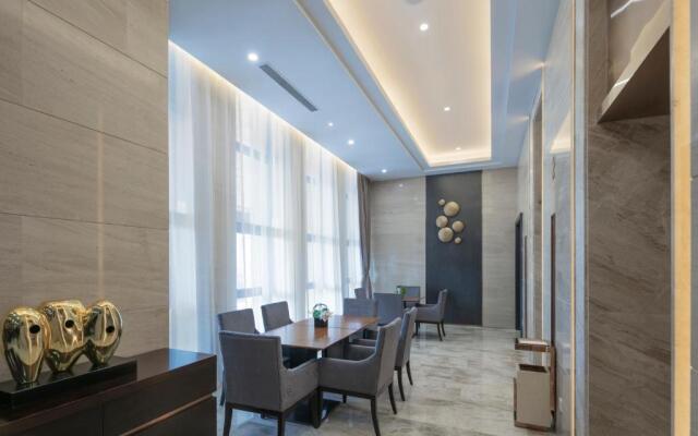 Shenyang Huaqiang Novlion Hotel