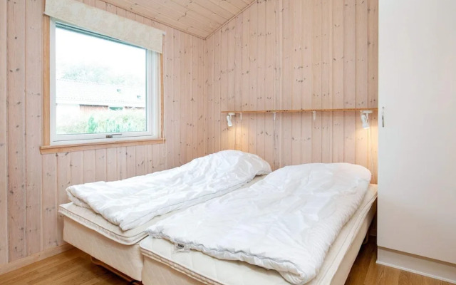 8 Person Holiday Home in Dannemare