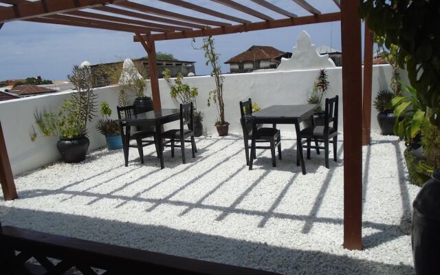 Pyramid Hotel Zanzibar