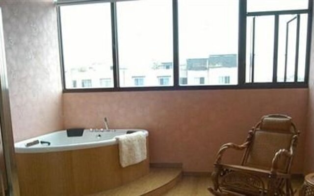 Lishui Tang Garden Hotel