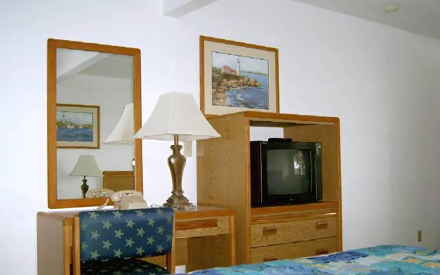 Four Winds Motel