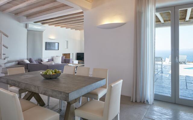 Ammos Villas In Houlakia