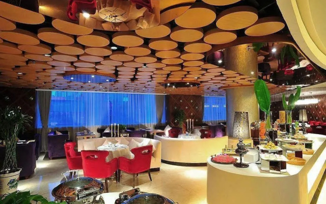 Yulong International Hotel