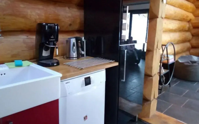 Spacious Holiday Home With Internet